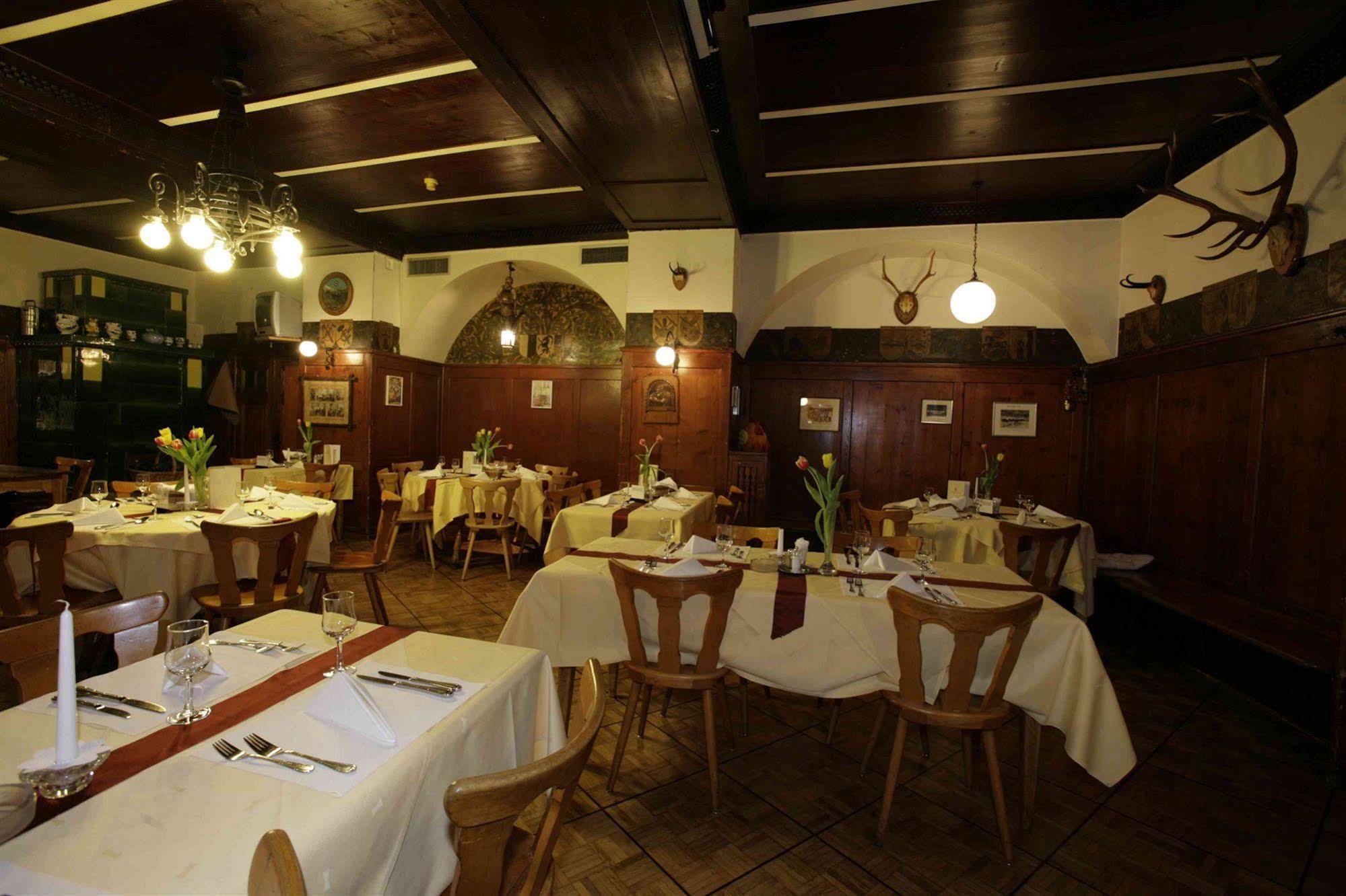 Hotel Drei Koenige Чур Экстерьер фото