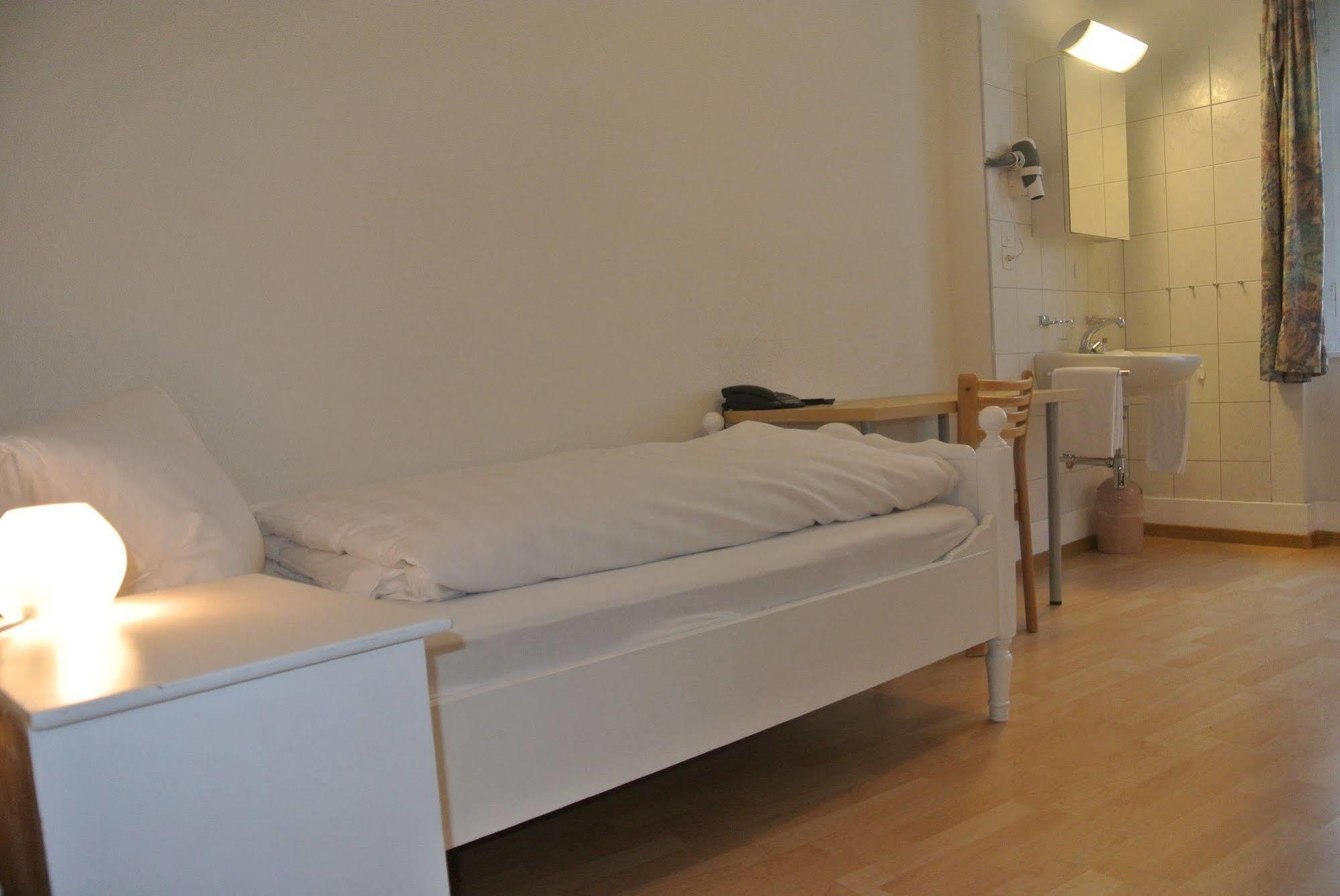 Hotel Drei Koenige Чур Экстерьер фото